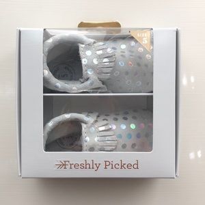 NEW Freshly Picked rainbow dot moccasins